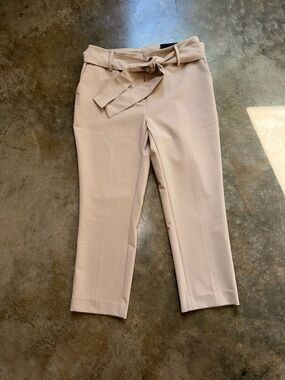 Jules & Leopold Light Beige Tie-Waist Cropped Pants - Size M